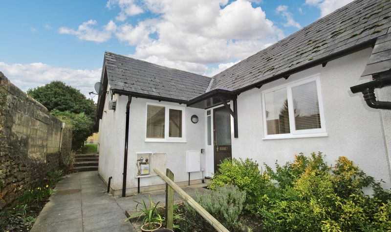 Bradley Street, 7 Lyley House, GL12