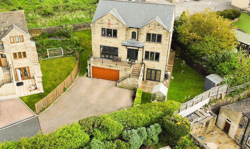 Cannon Hall Drive, Clifton, Brighouse, HD6