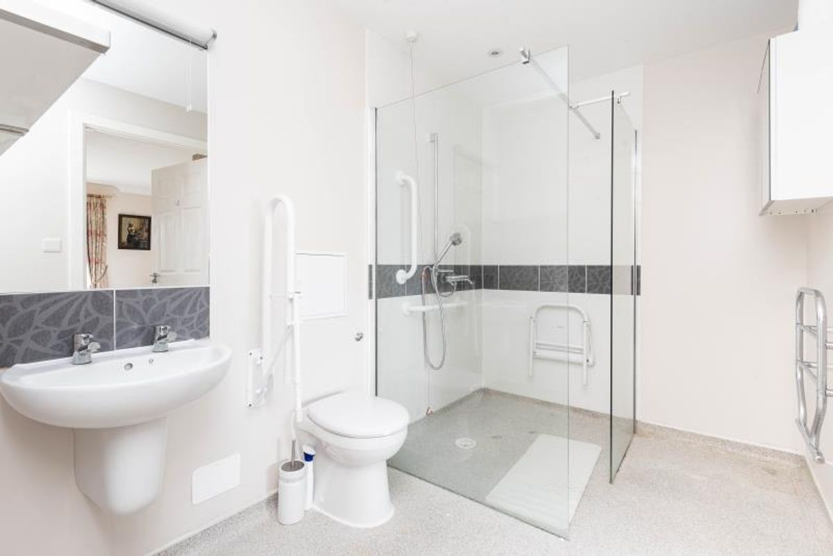 1 bedroom Flat for sale in Buttercross Lane, Fernleigh Buttercross Lane, OX28 Breckon & Breckon