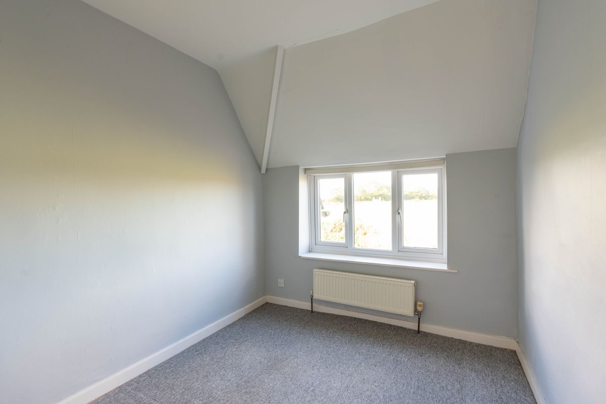 4 bedroom Detached for sale in Weald, Bampton, OX18 Breckon & Breckon