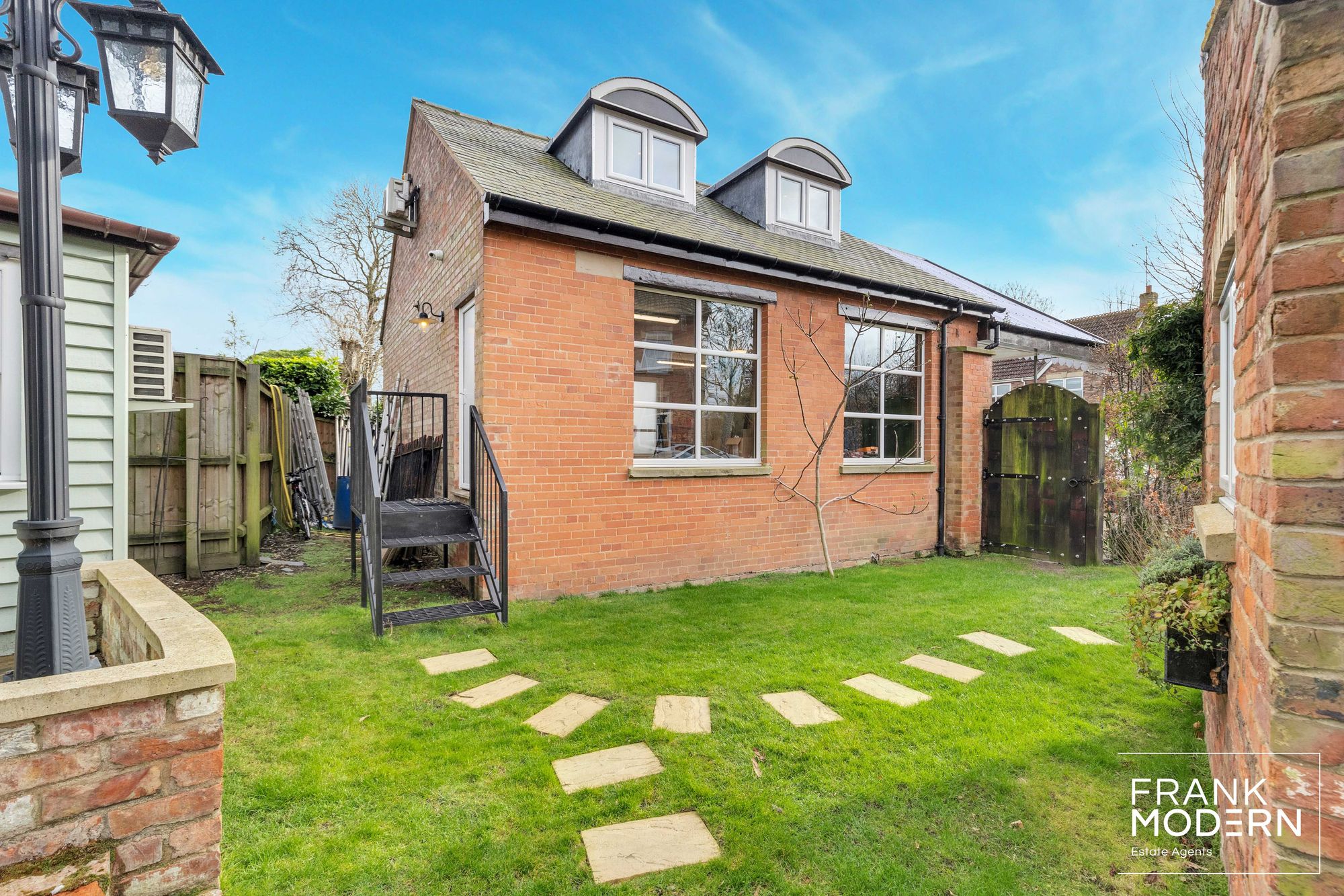 Pinchbeck Road, Spalding, PE11 Frank Modern