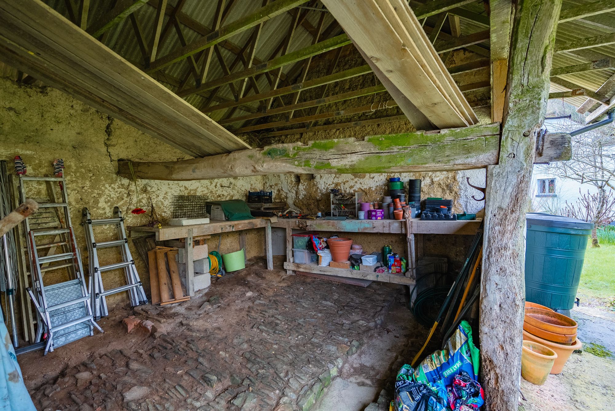 Yeoford, Crediton, EX17 Helmores