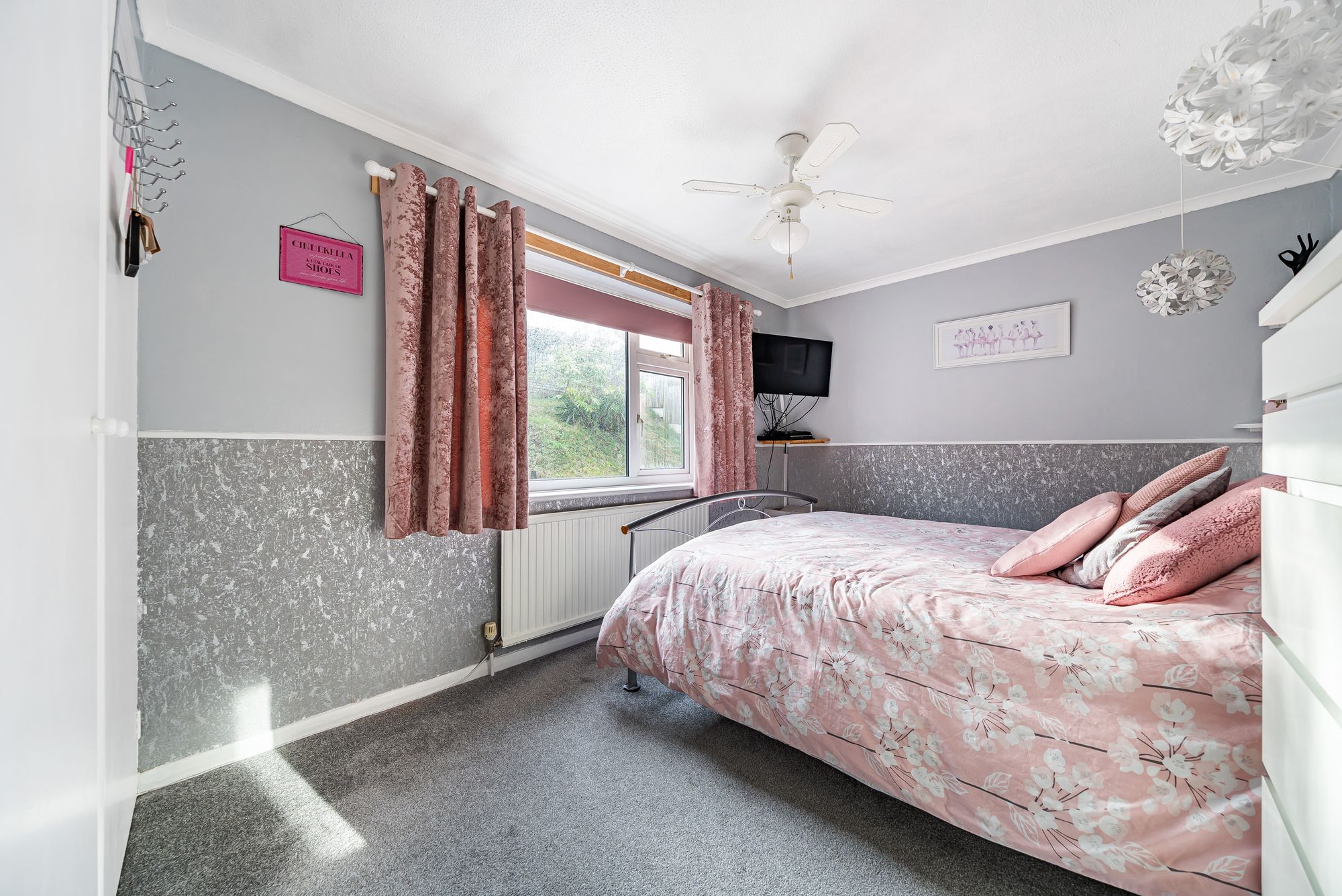 The Knole, Faversham, ME13 Iliffe & Iliffe