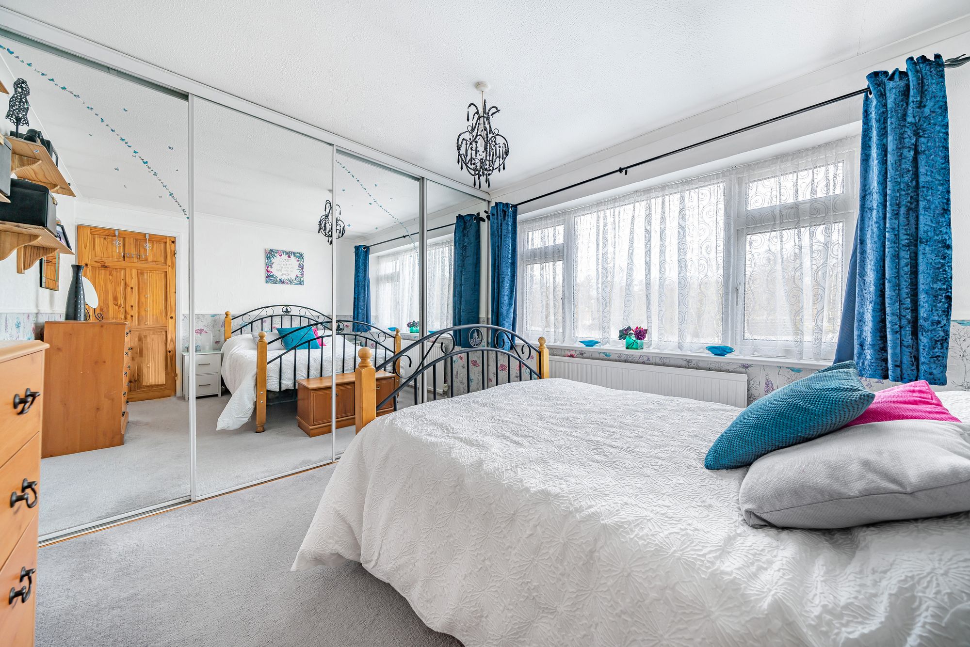 The Knole, Faversham, ME13 Iliffe & Iliffe