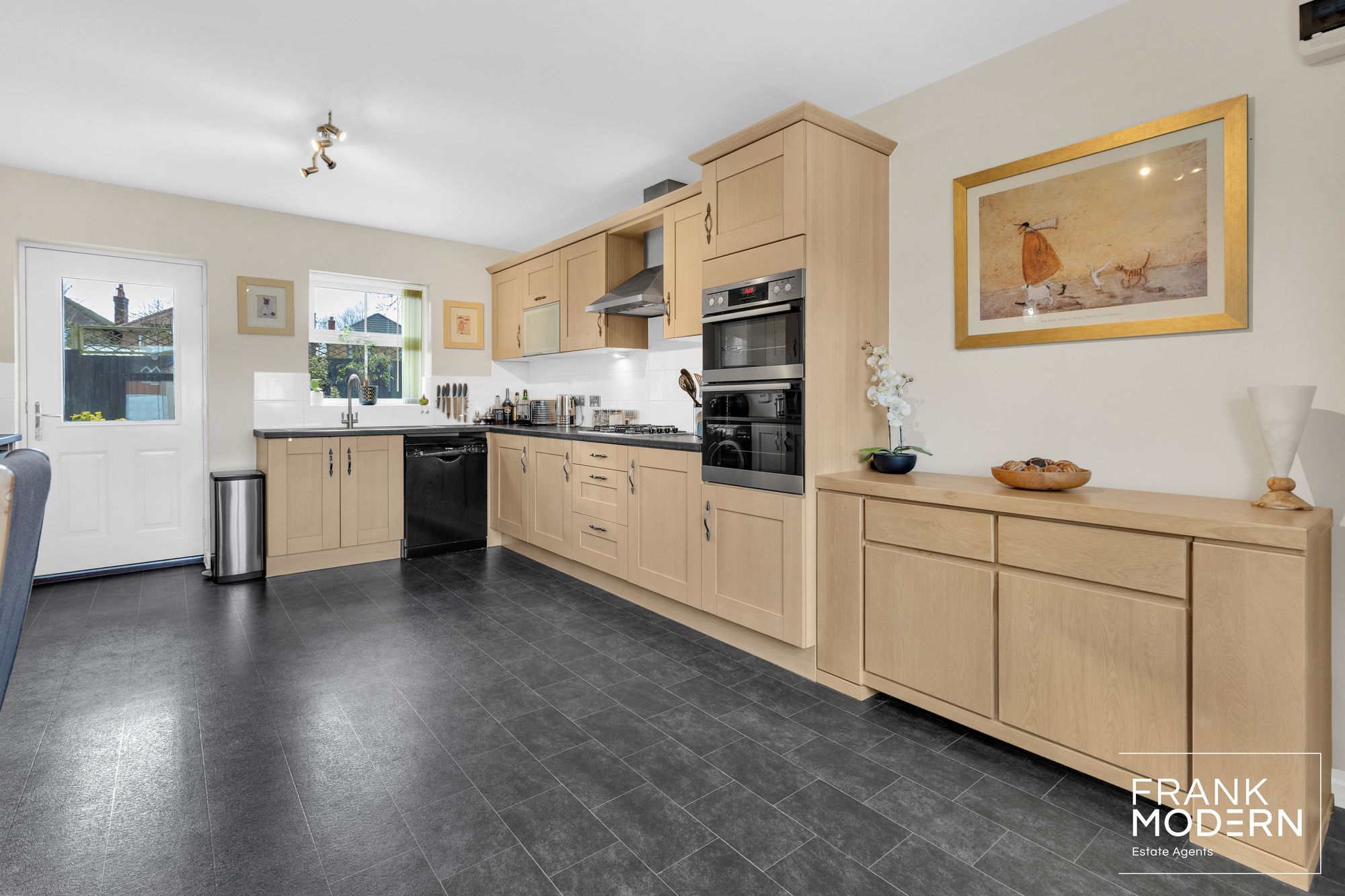 Shackleton Way, Yaxley, PE7 Frank Modern