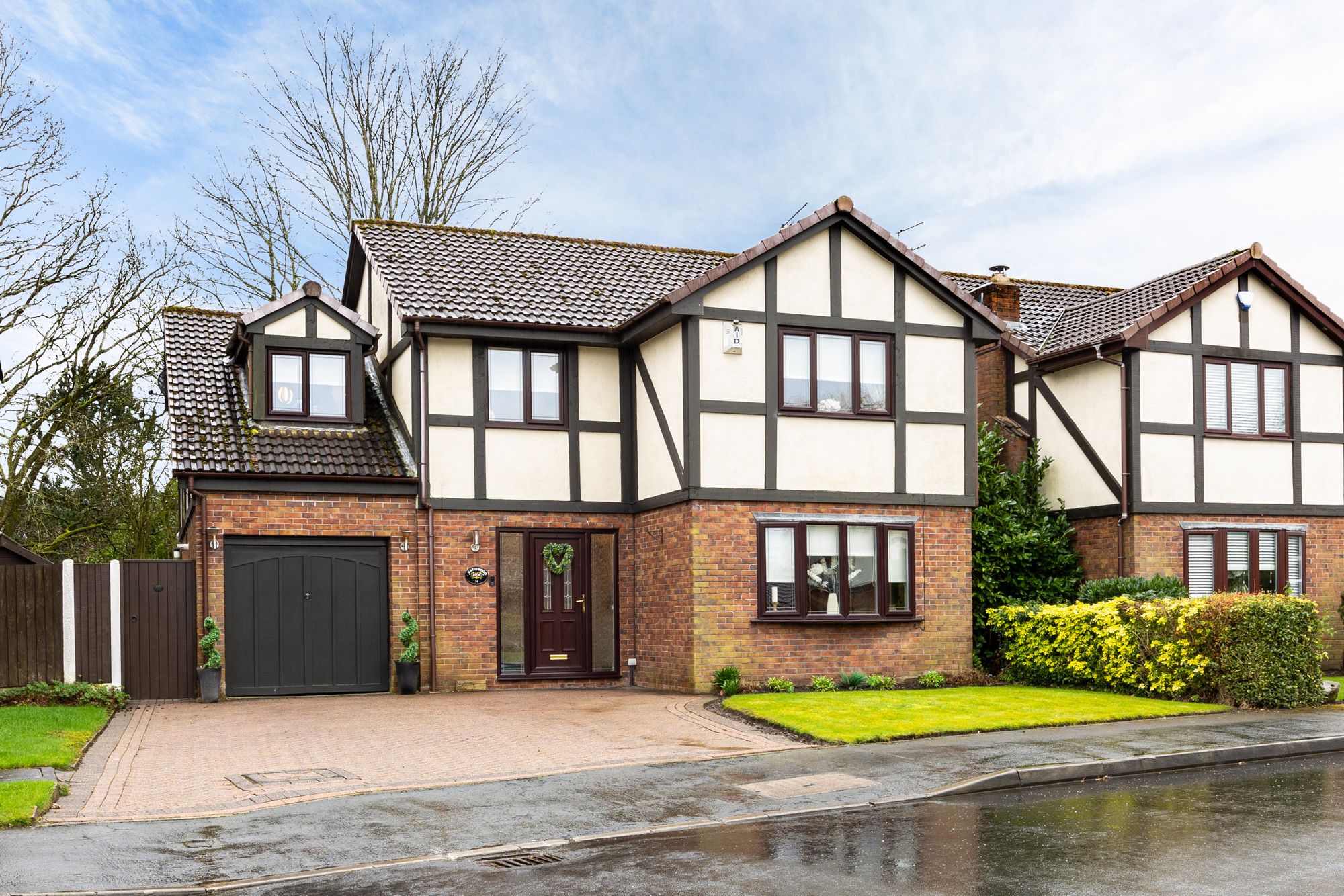 AshtoninMakerfield Estate Agent Ashtons Estate Agency