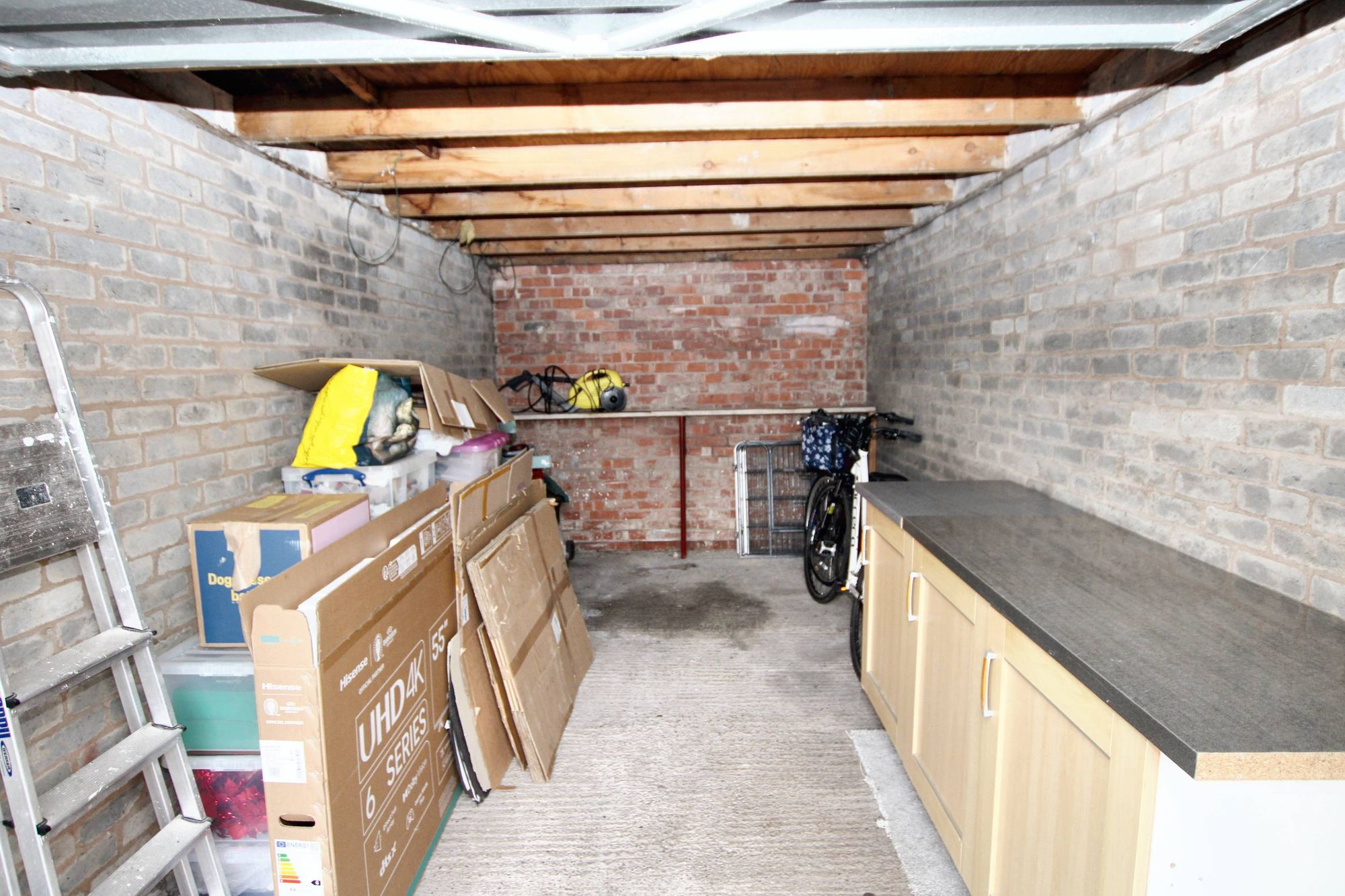 Garage at Duckworth Grove, Padgate, WA2