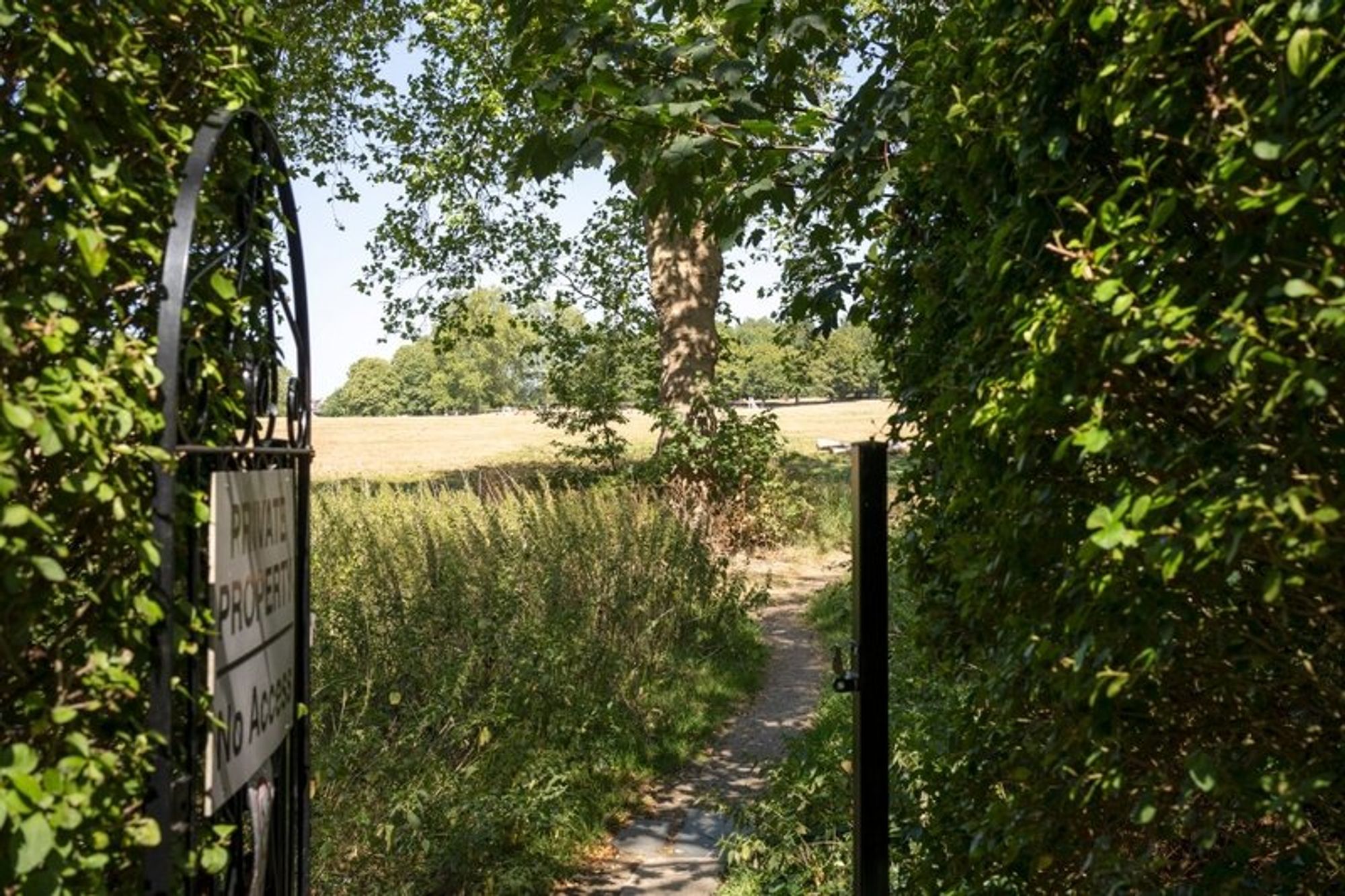 St Johns Wood Gate