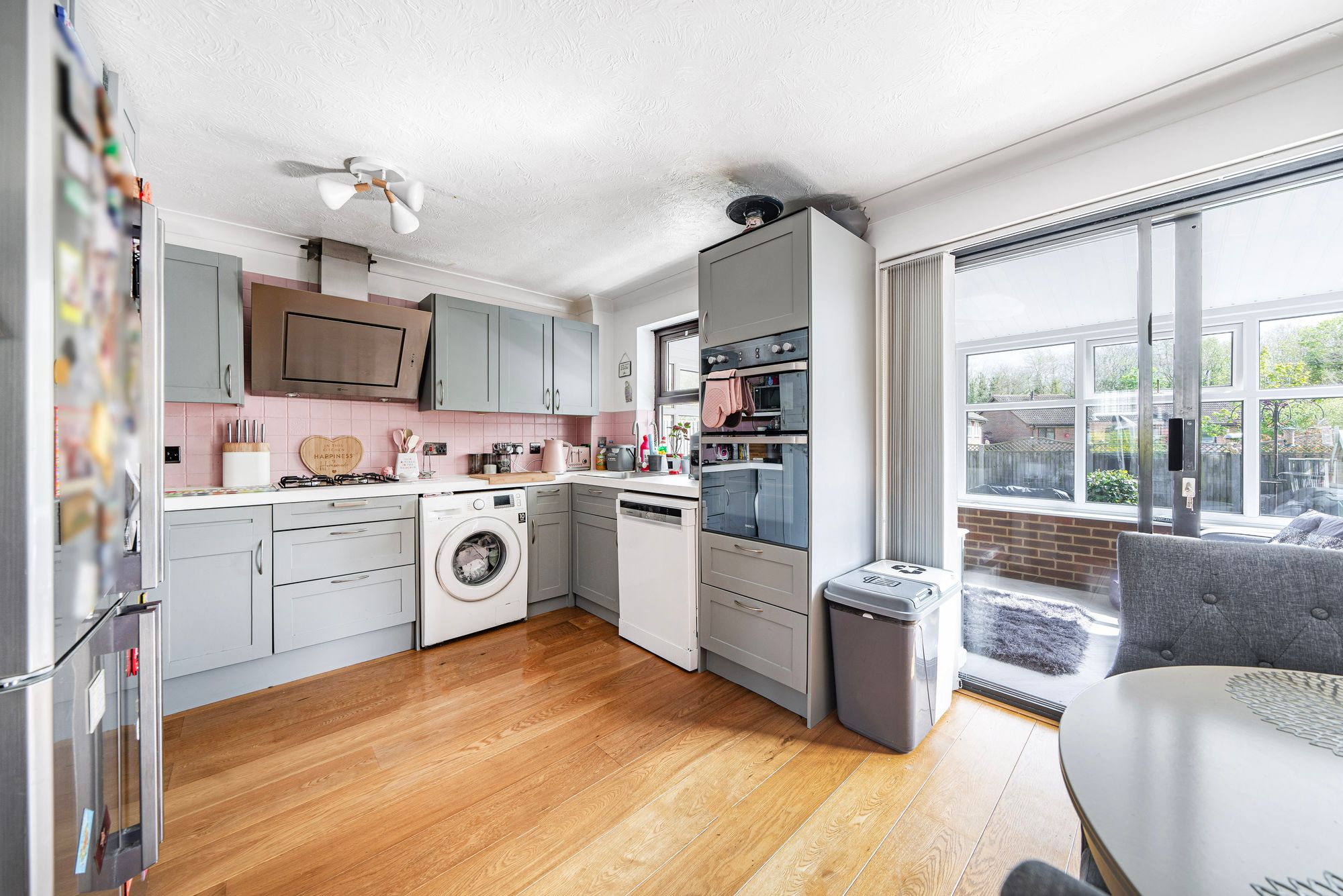 Cremer Place, Faversham, ME13 Sold STC Iliffe & Iliffe