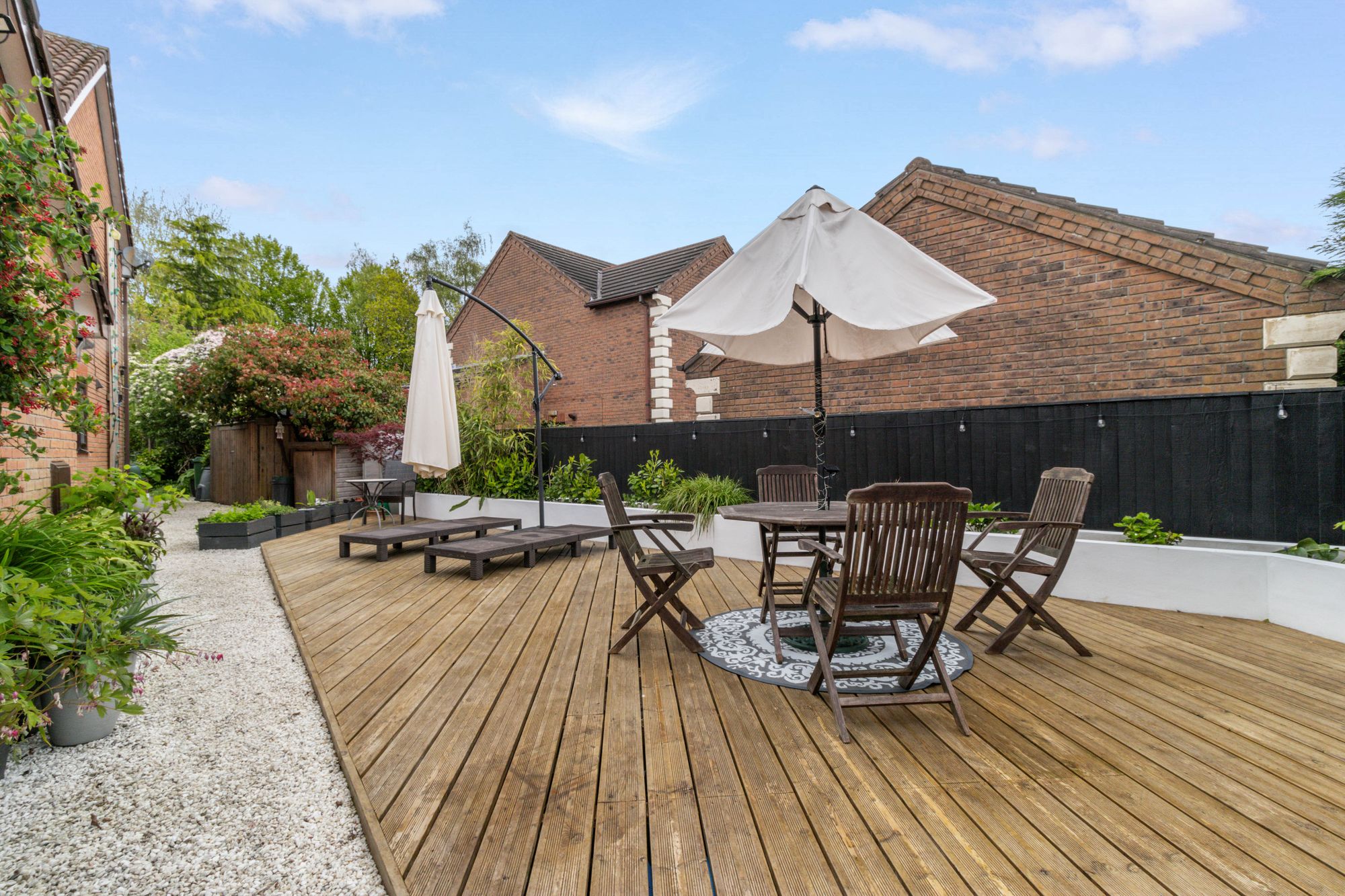 Foxhills Close, Warrington