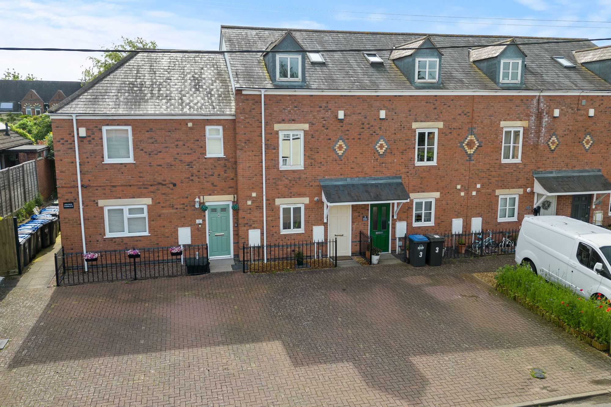 Fearn Malone Bespoke Sales & Letting Agents in Coventry & Warwickshire