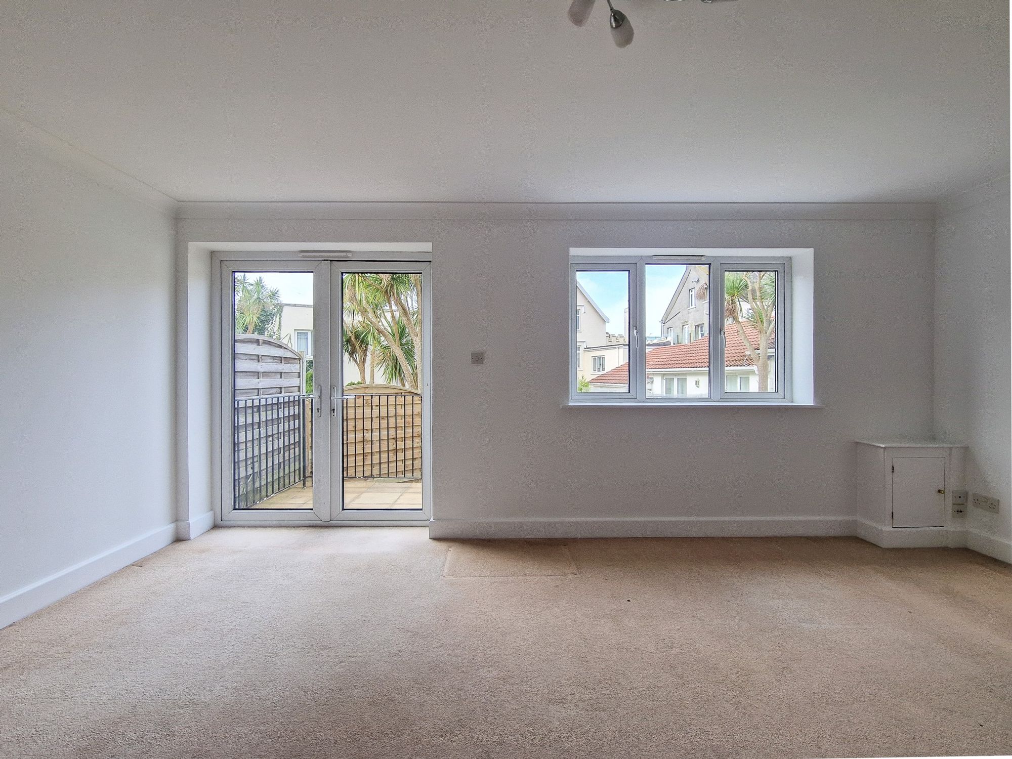 1 Bed House For Sale in Jersey Jersey