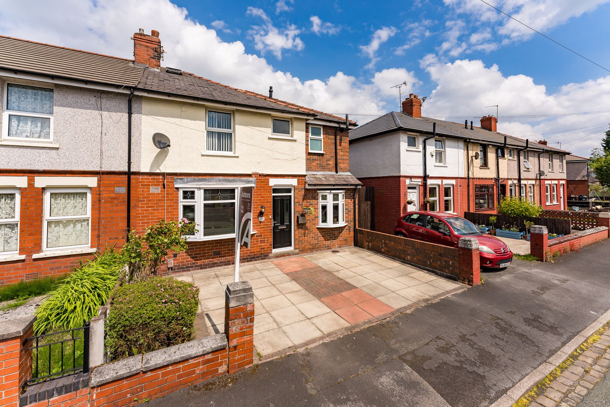 Leigh Estate Agent Ashtons Estate Agency