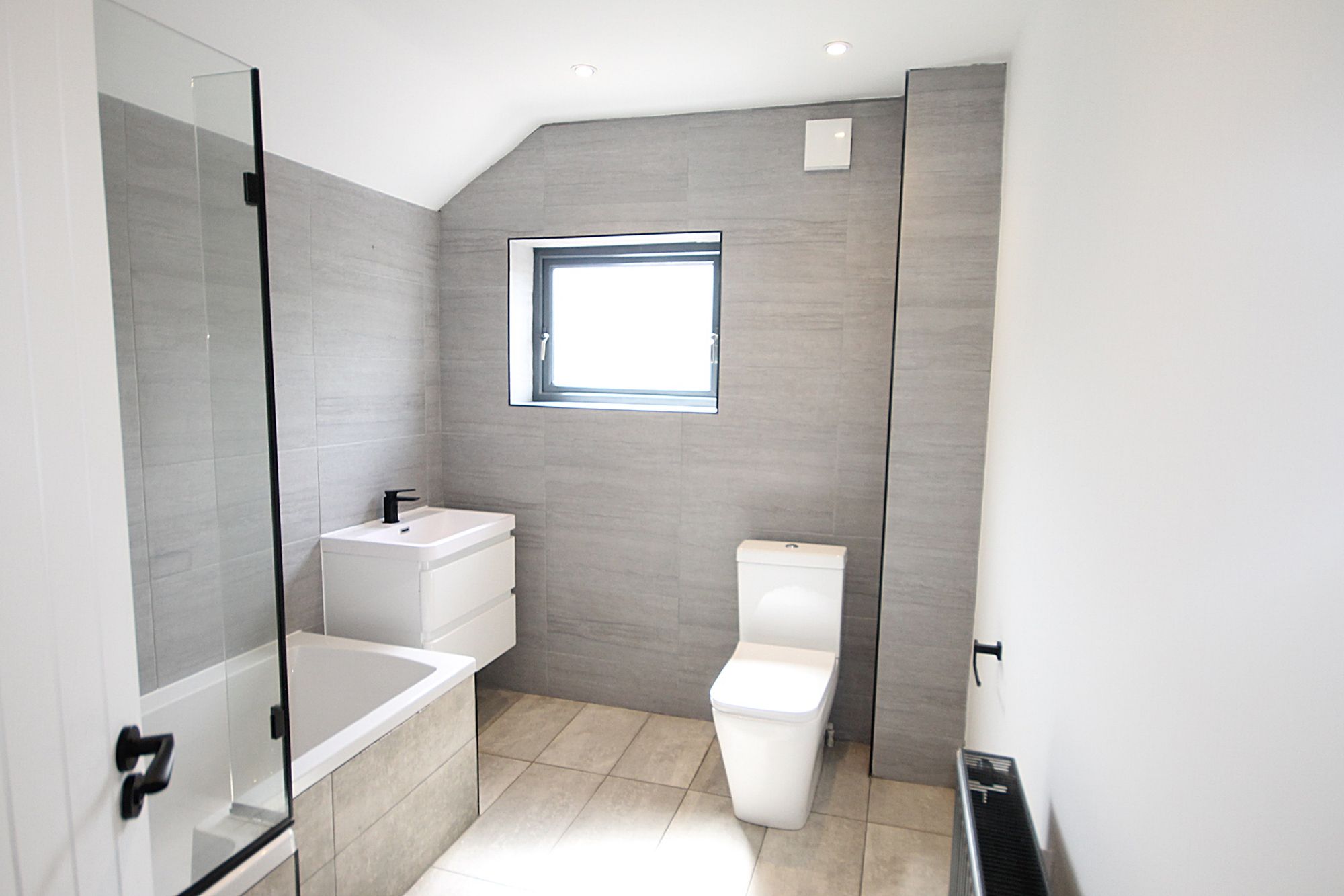 Pinewood Avenue, Warrington