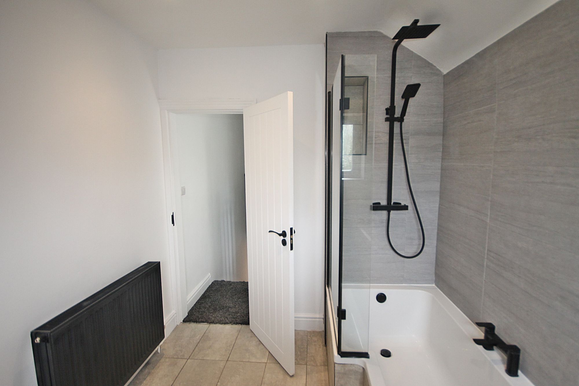 Pinewood Avenue, Warrington