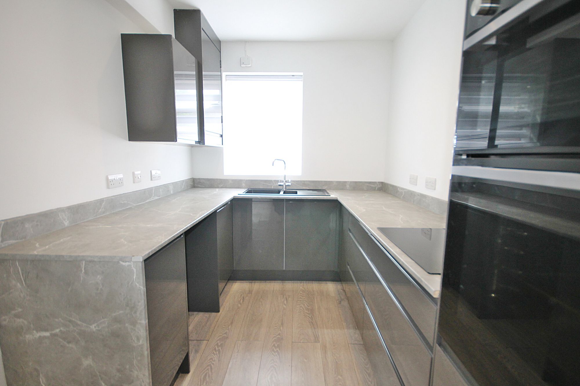 Pinewood Avenue, Warrington