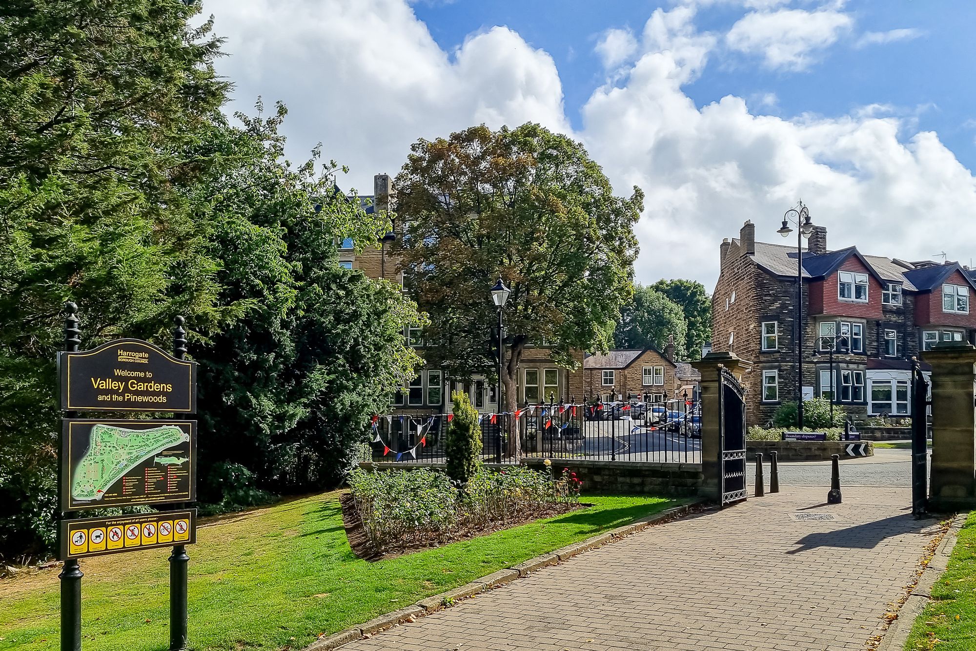 Valley Drive, Harrogate, HG2 Myrings Estate Agents