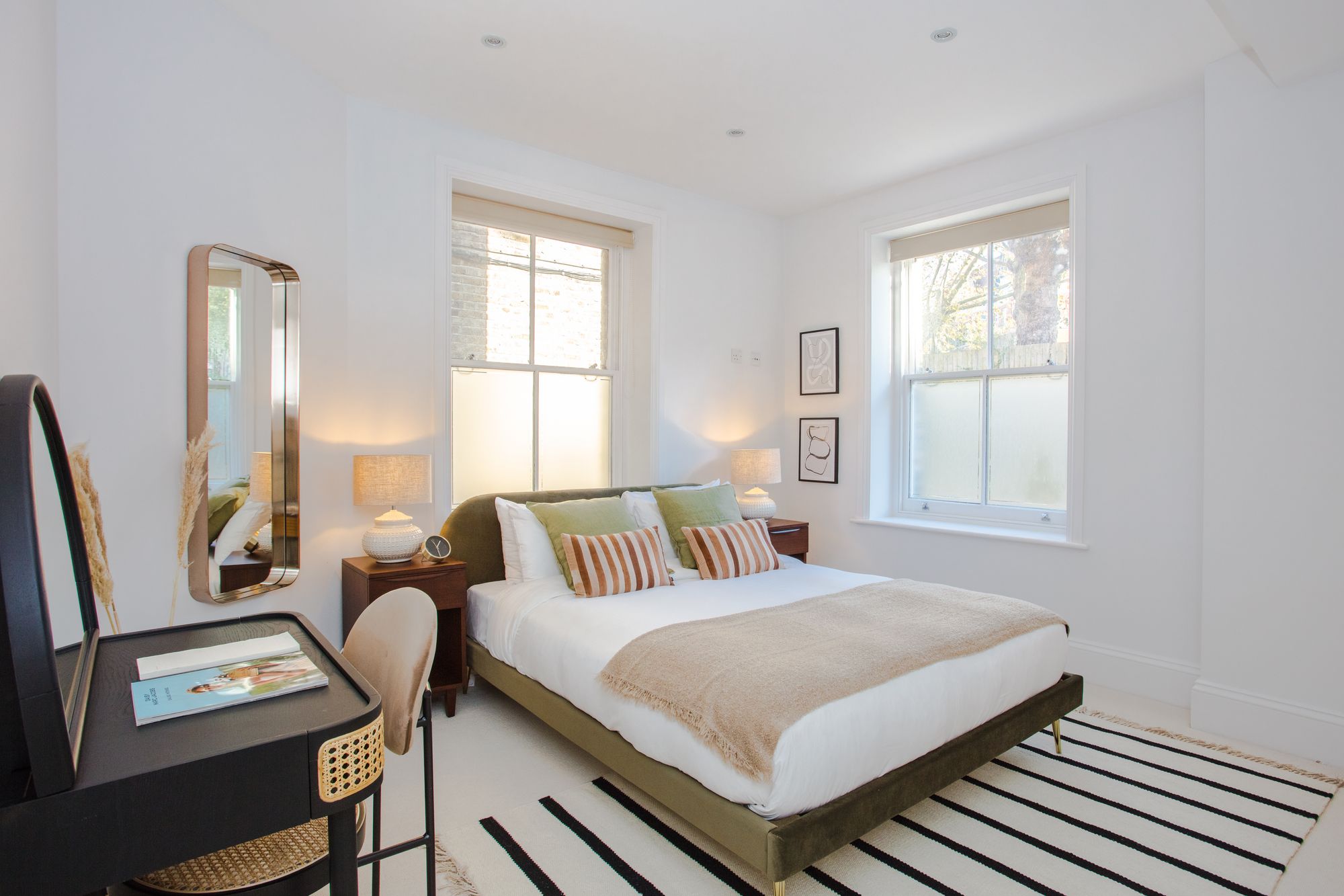 128 Biddulph Mansions-18