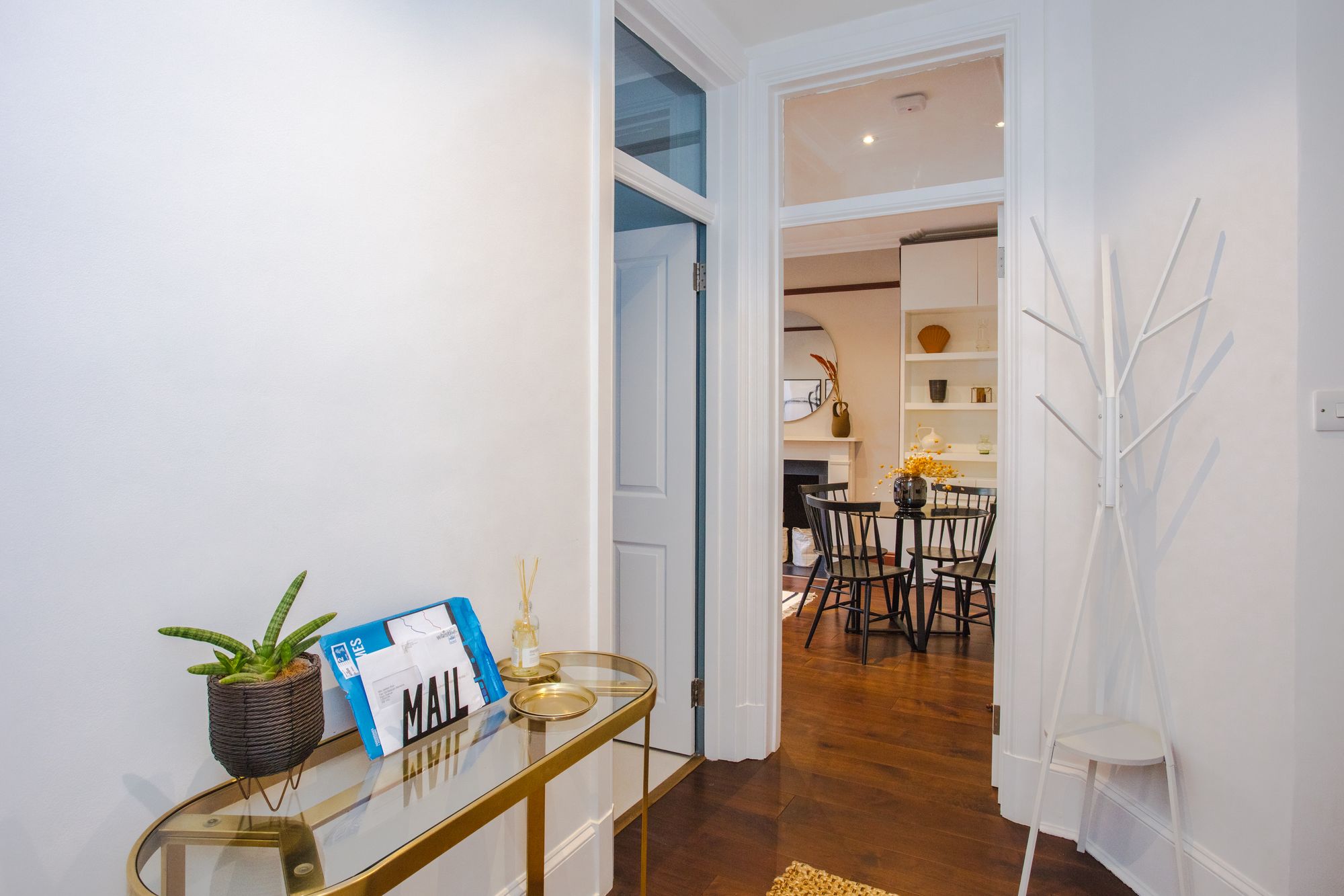 128 Biddulph Mansions-22