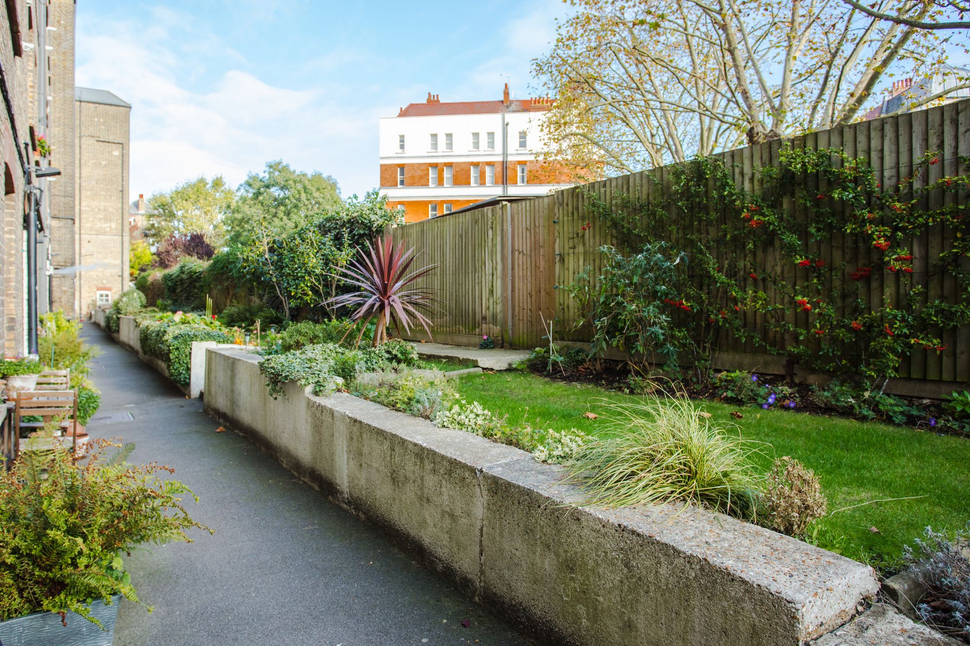 128 Biddulph Mansions-41