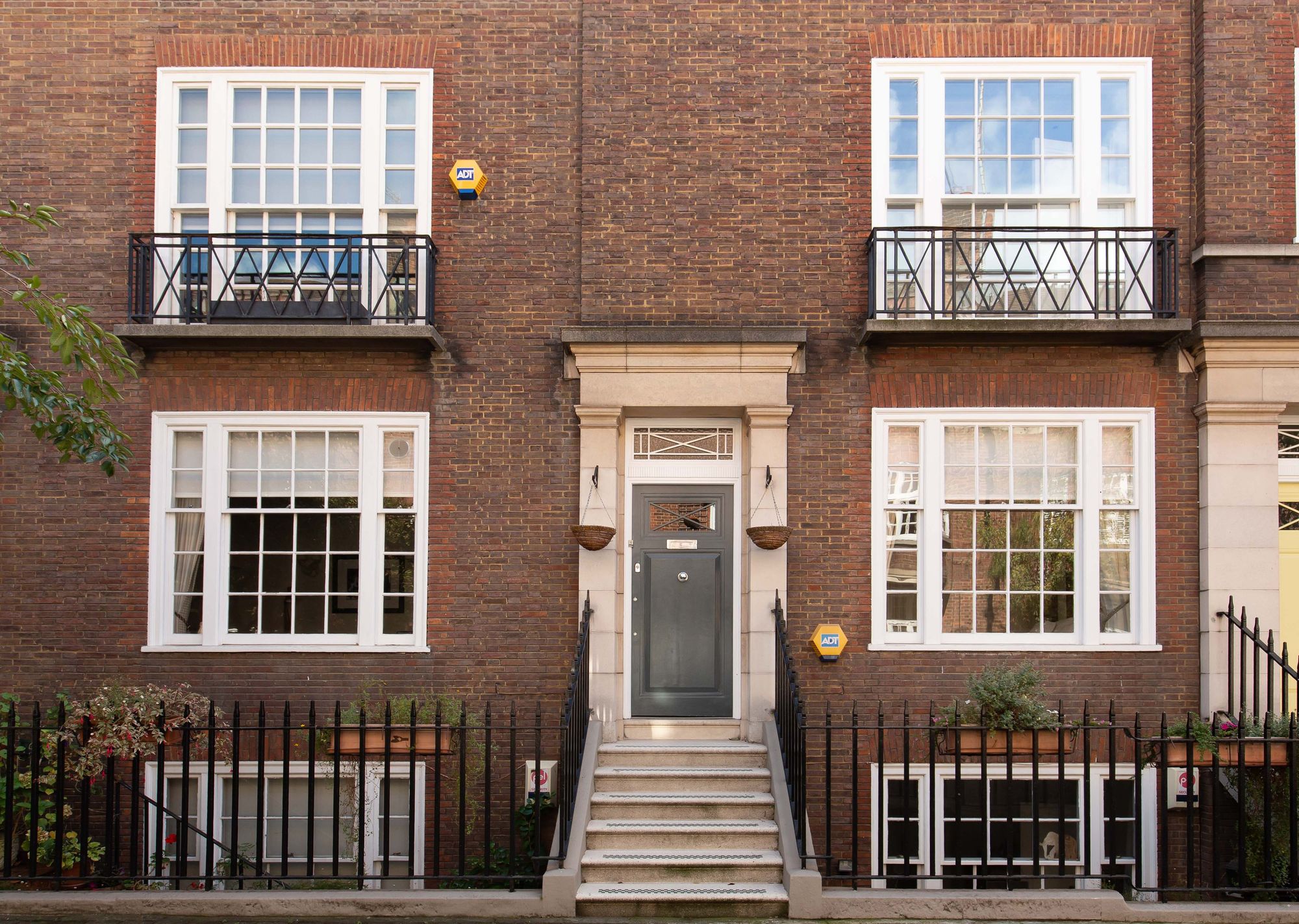 De Walden Street Web 5