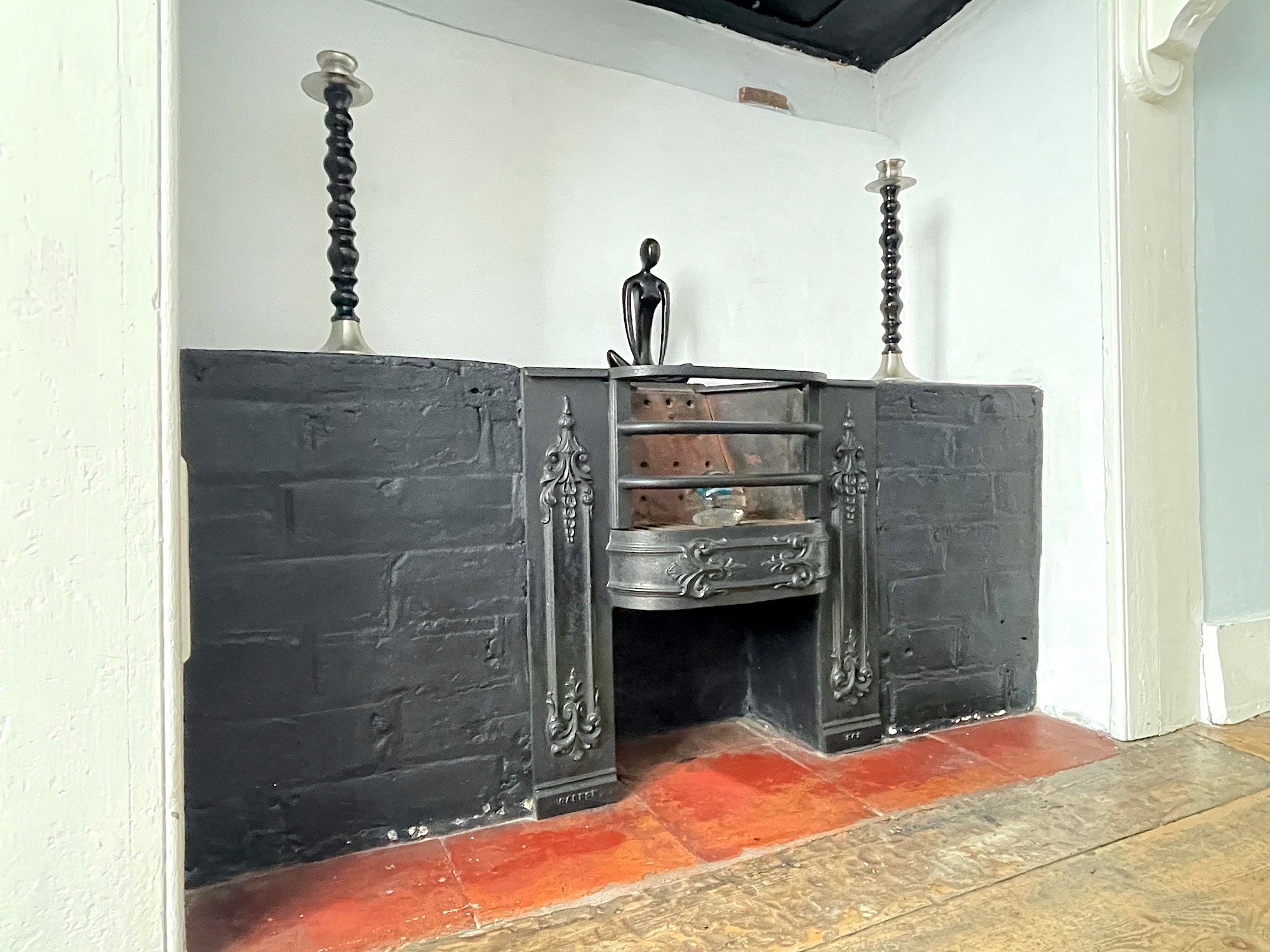Bedroom One Fireplace (1)