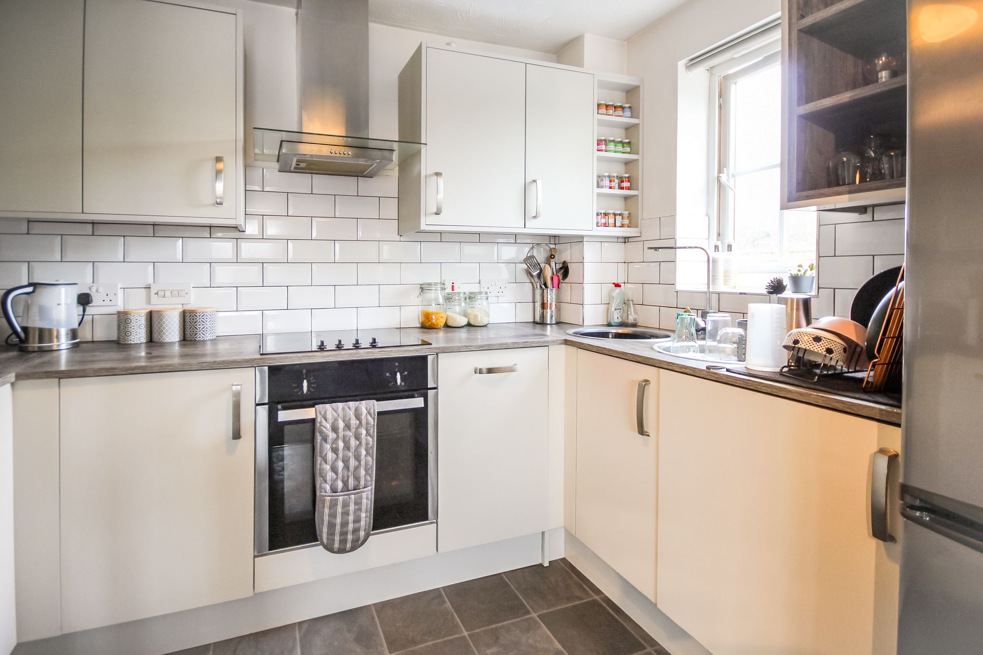 The Granary, Stanstead Abbotts, SG12 Elliot Heath