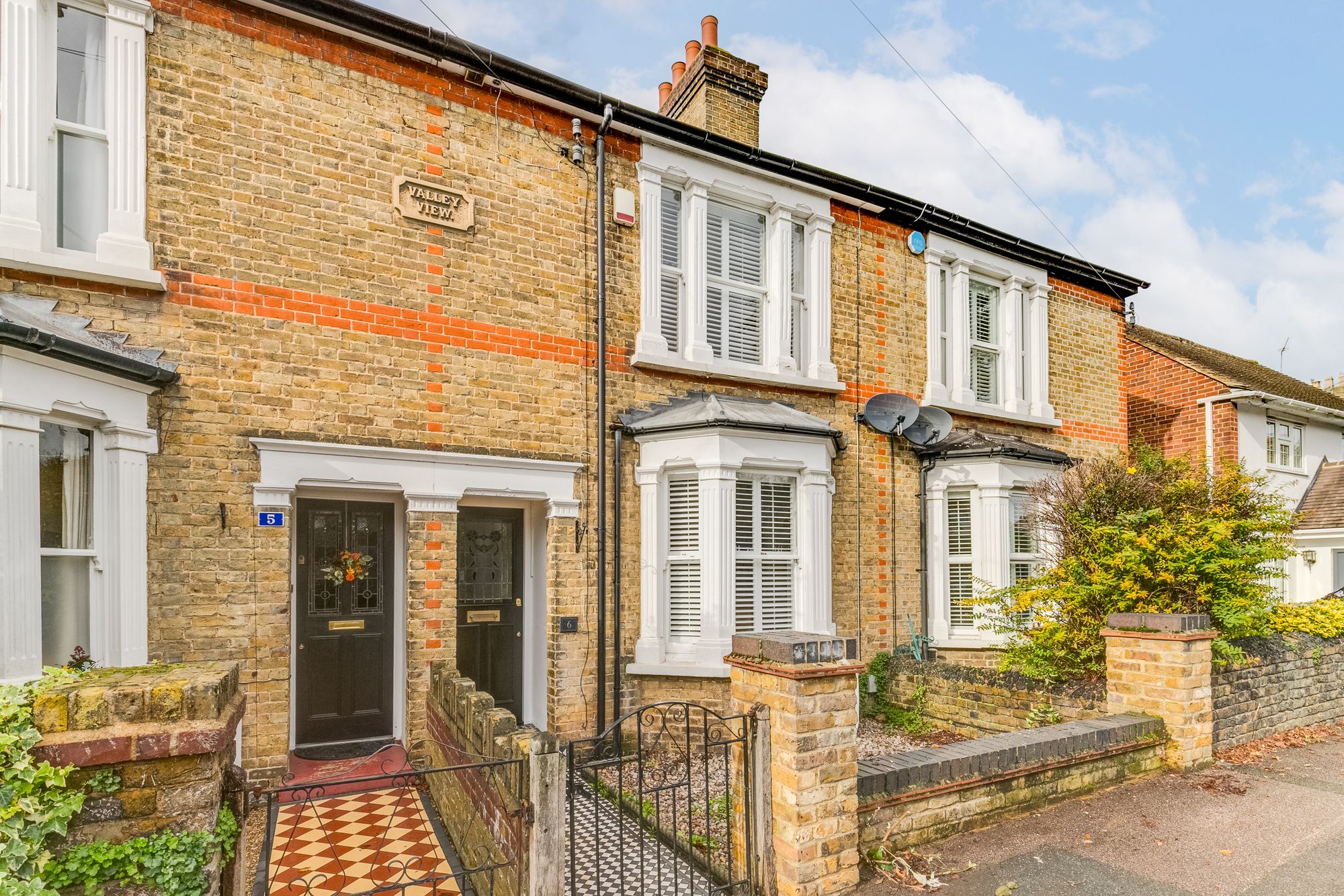 Properties Page 2 of 11 Elliot Heath