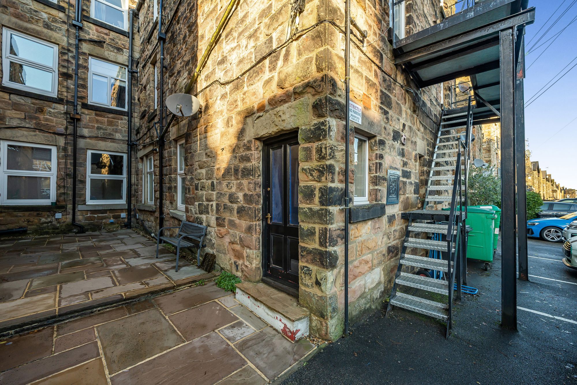 Valley Drive, Harrogate, HG2 Myrings Estate Agents