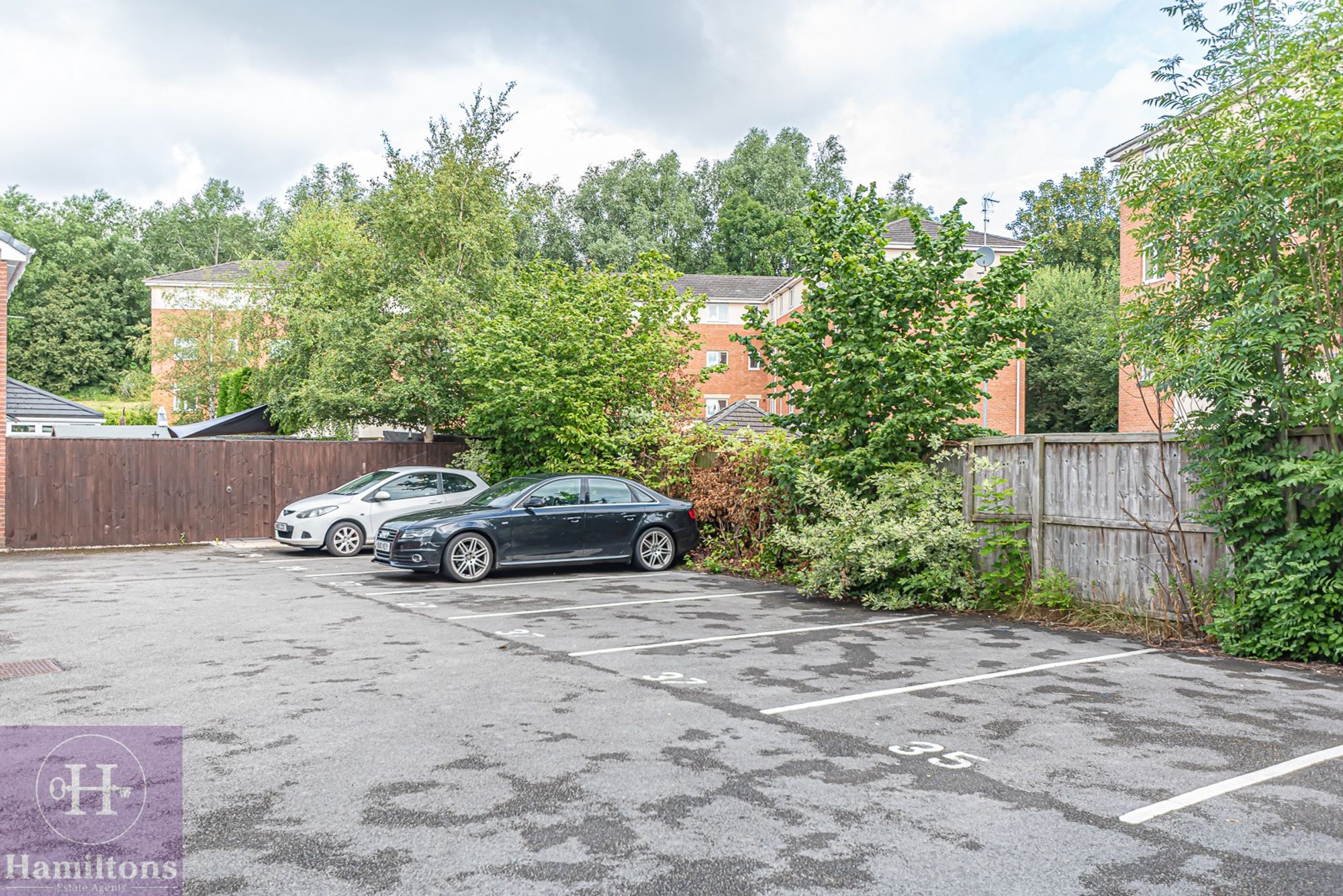 Ledgard Avenue, Leigh