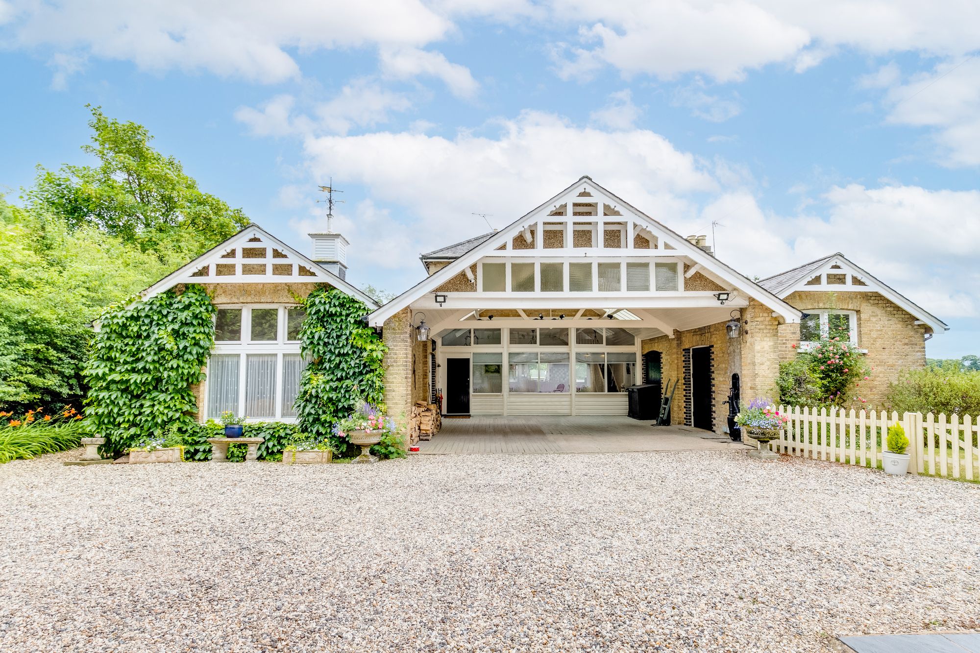 Properties Elliot Heath