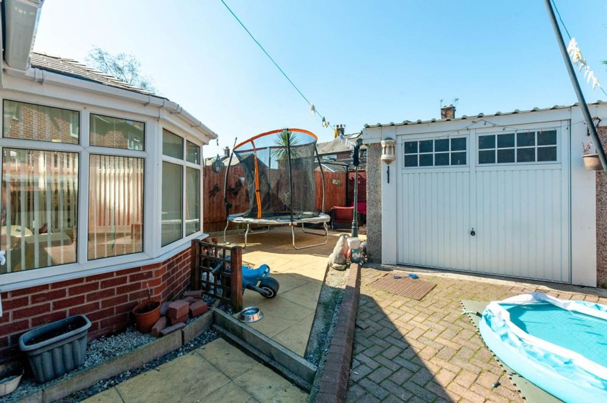 Windermere Avenue, Warrington