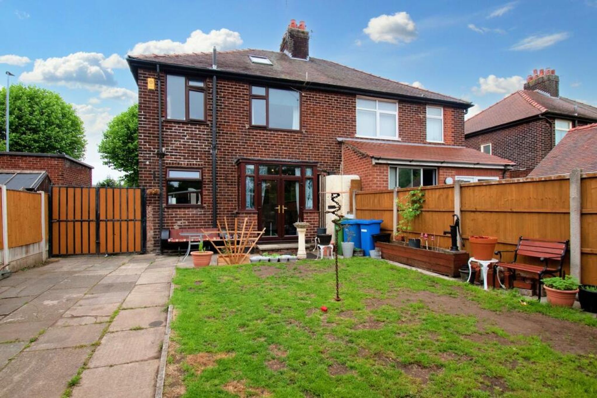 Manchester Road, Warrington