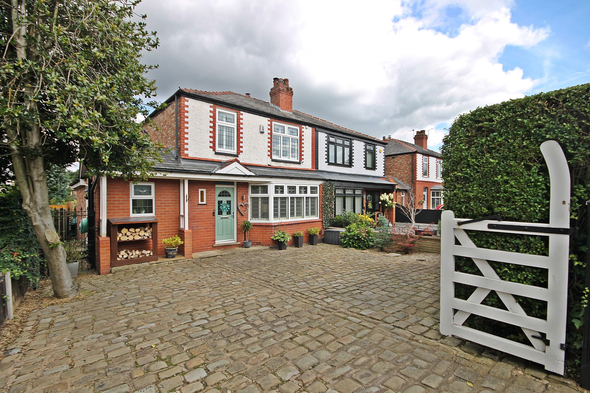 Knutsford Road, Warrington