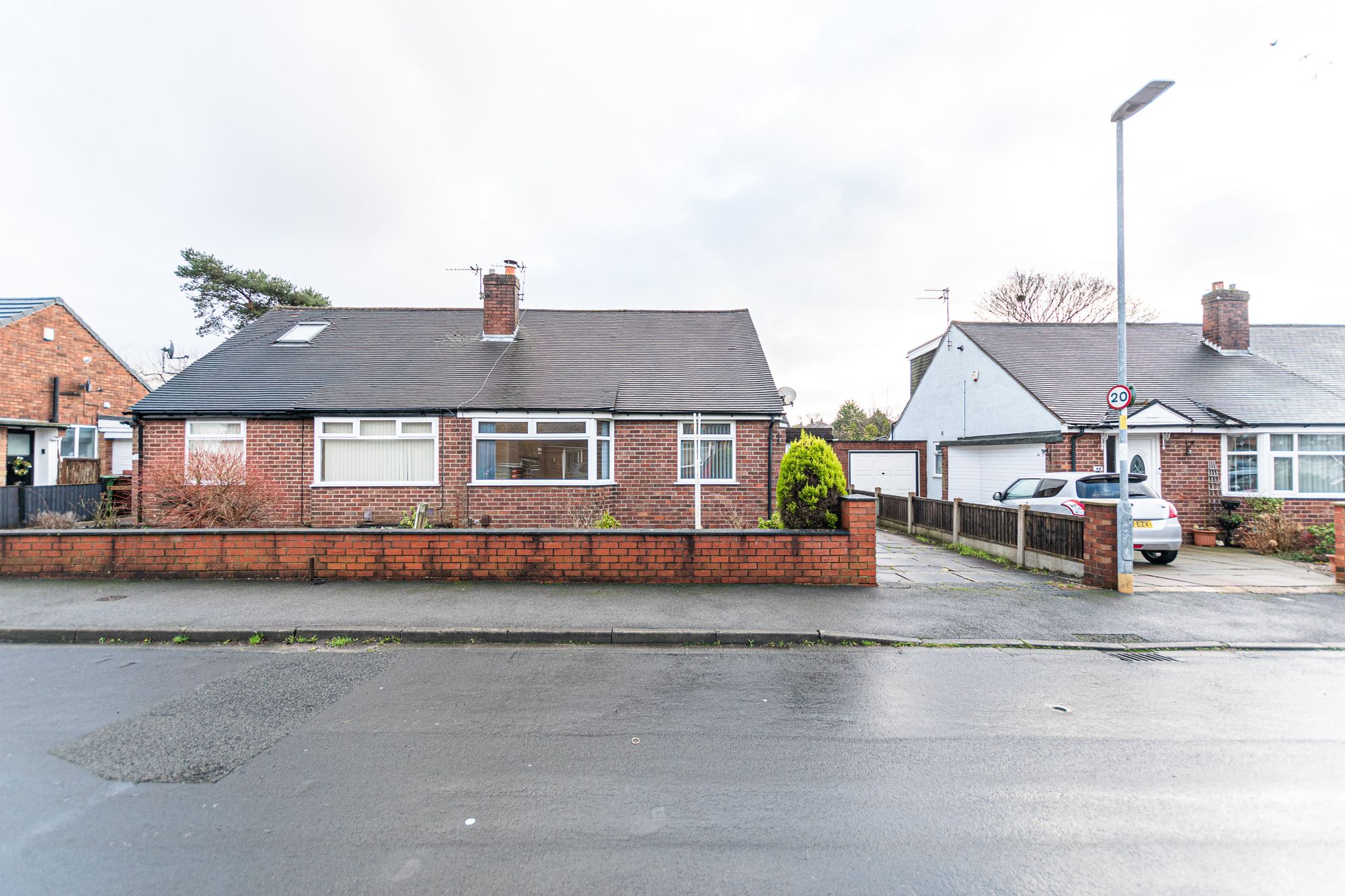 Sydney Avenue, Leigh