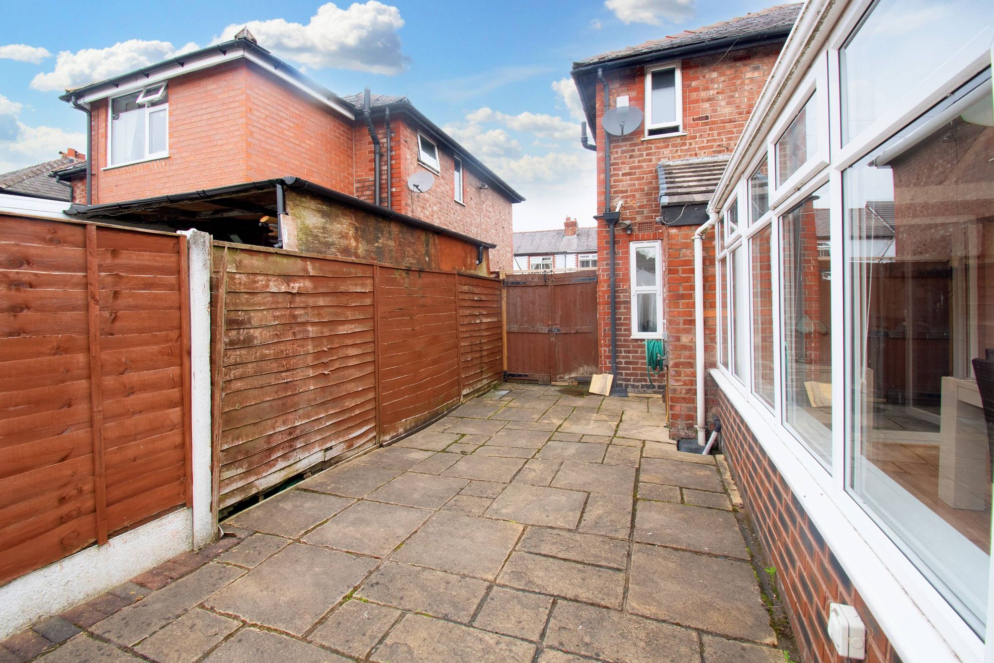 Oakland Street, Warrington