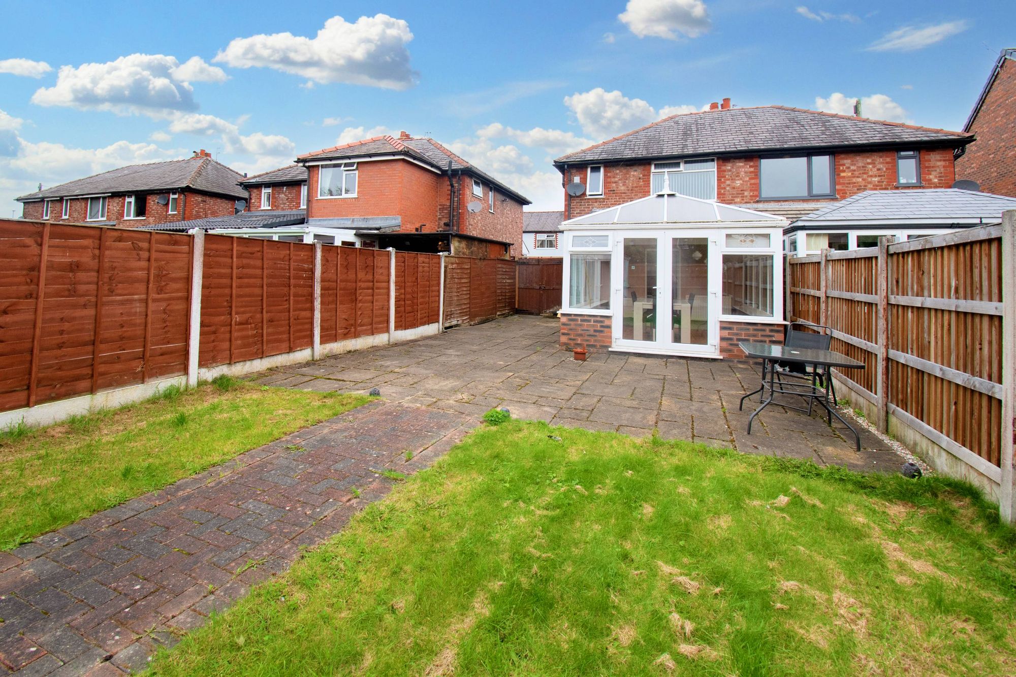 Oakland Street, Warrington